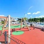 Oasis Ii Apartment *