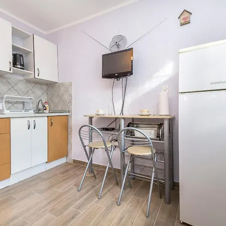 Oasis Ii Apartment