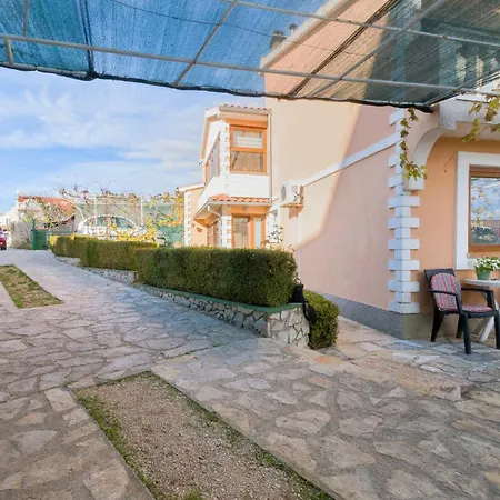 Apartment Peaceful Oasis Ii